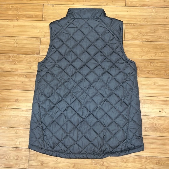 Two women’s badger sport quilted zipper vest, size medium - Picture 10 of 13